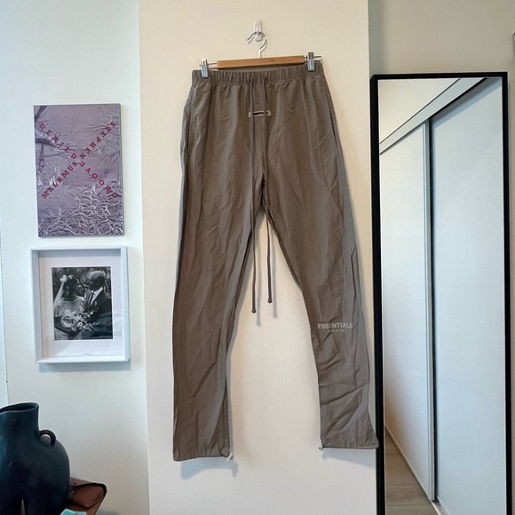 FEAR OF GOD ESSENTIALS
Grey Track Lounge Pants - Picture 7 of 11